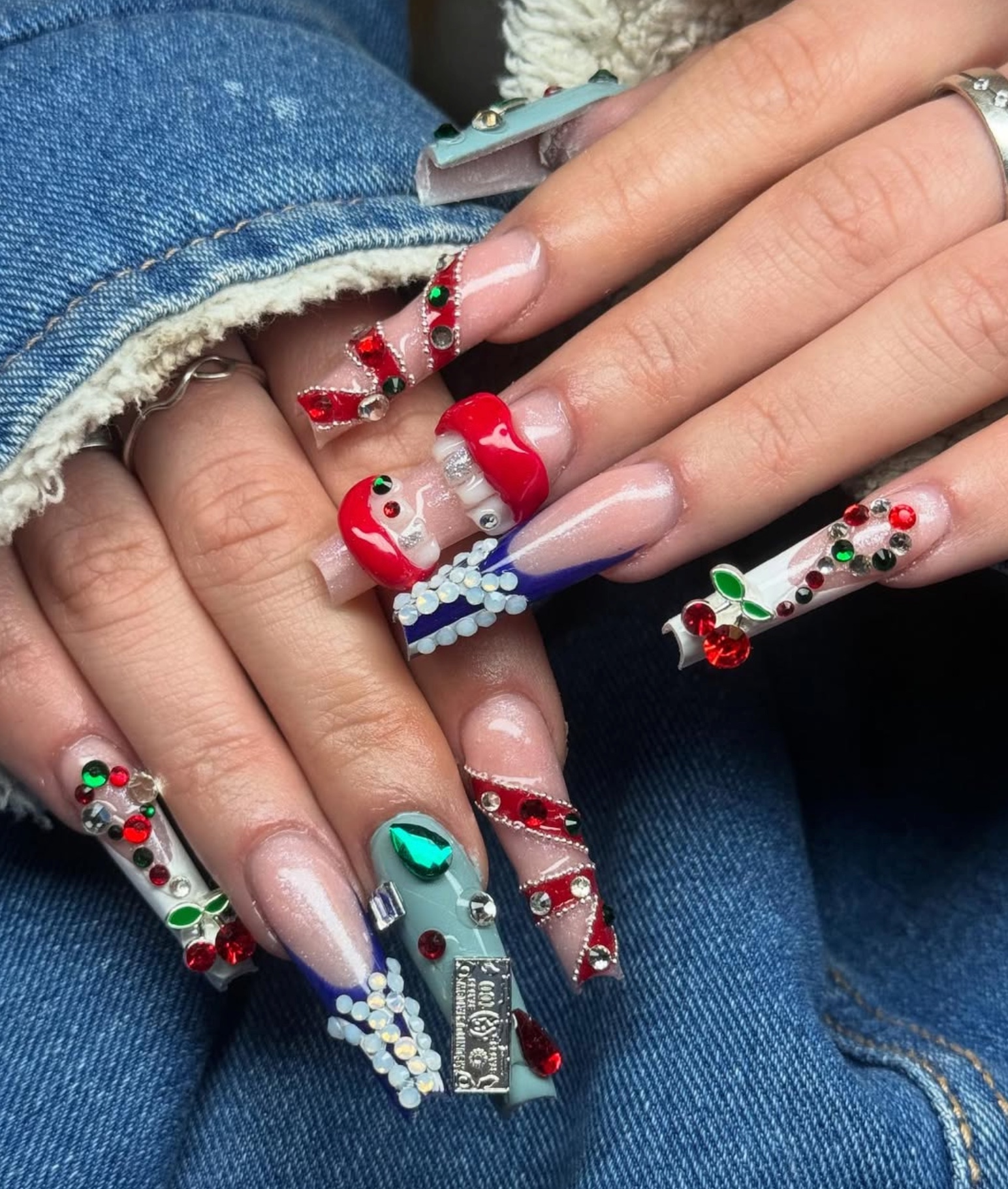 Kreative Nageldesigns - Glow Essence Academy